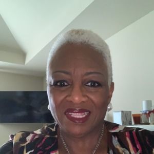 Meet your Posher, Valerie